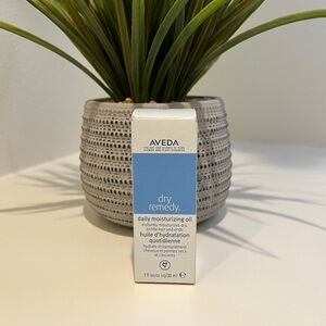 NEW AVEDA dry remedy daily moisturizing oil - 1fl oz